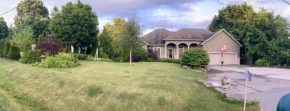 Khan’s Resort